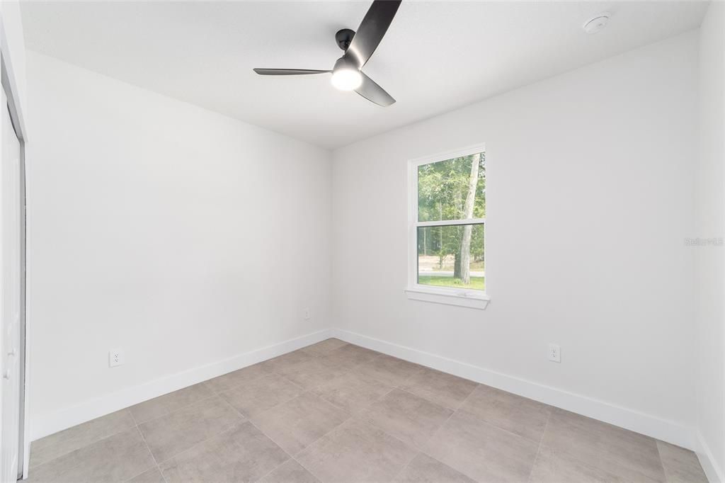 For Rent: $2,350 (4 beds, 2 baths, 1571 Square Feet)