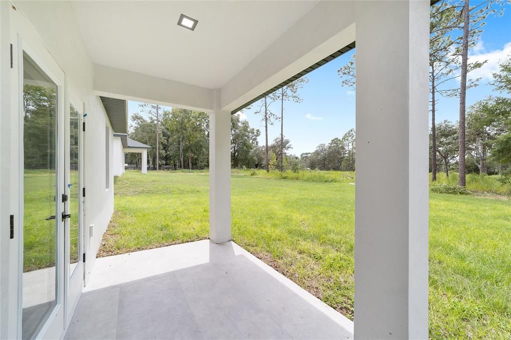 For Rent: $2,350 (4 beds, 2 baths, 1571 Square Feet)