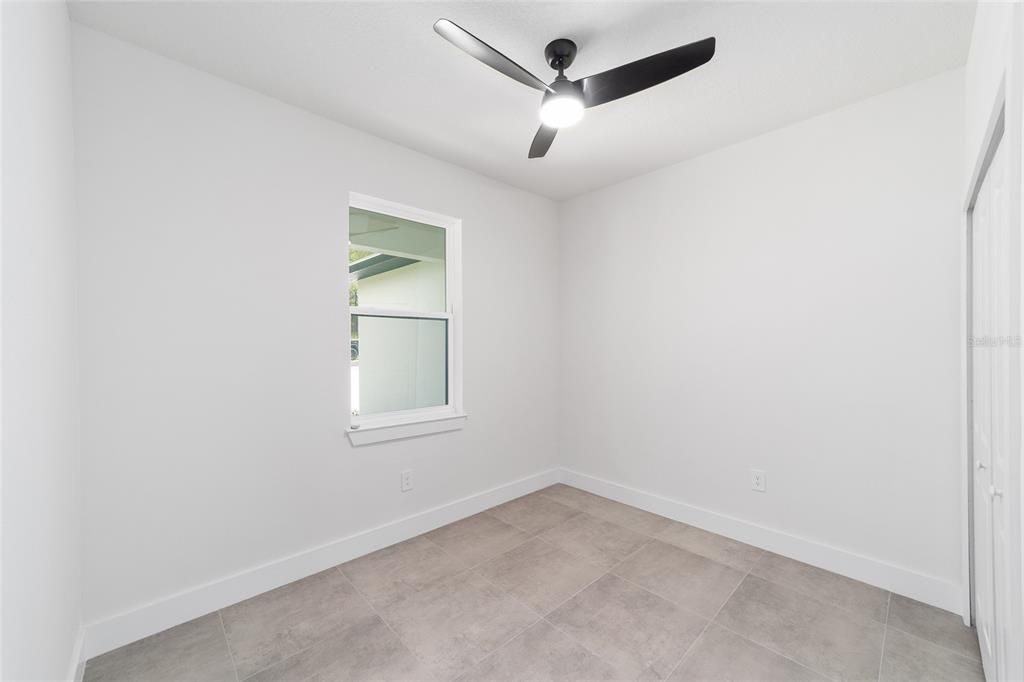 For Rent: $2,350 (4 beds, 2 baths, 1571 Square Feet)