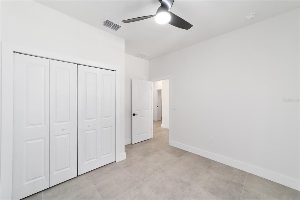 For Rent: $2,350 (4 beds, 2 baths, 1571 Square Feet)