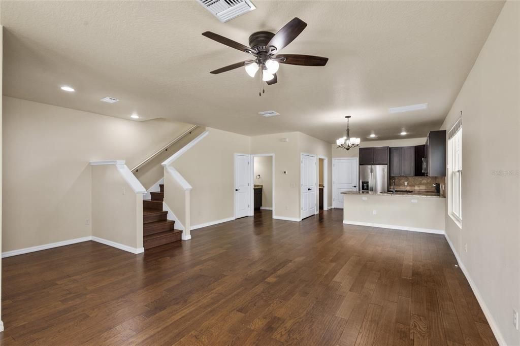 For Rent: $2,600 (4 beds, 3 baths, 1996 Square Feet)