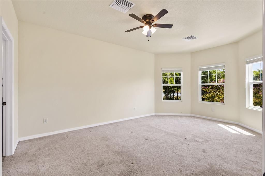 For Rent: $2,600 (4 beds, 3 baths, 1996 Square Feet)