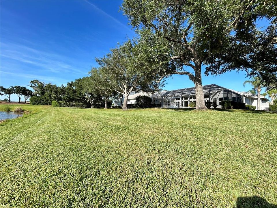For Sale: $2,695,000 (5 beds, 6 baths, 7639 Square Feet)