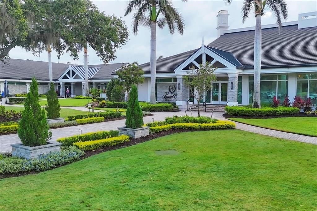 For Sale: $2,695,000 (5 beds, 6 baths, 7639 Square Feet)