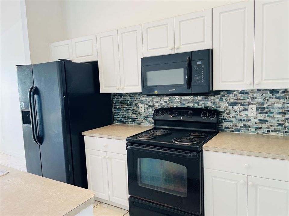 На продажу: $259,900 (3 спален, 2 ванн, 1462 Квадратных фут)