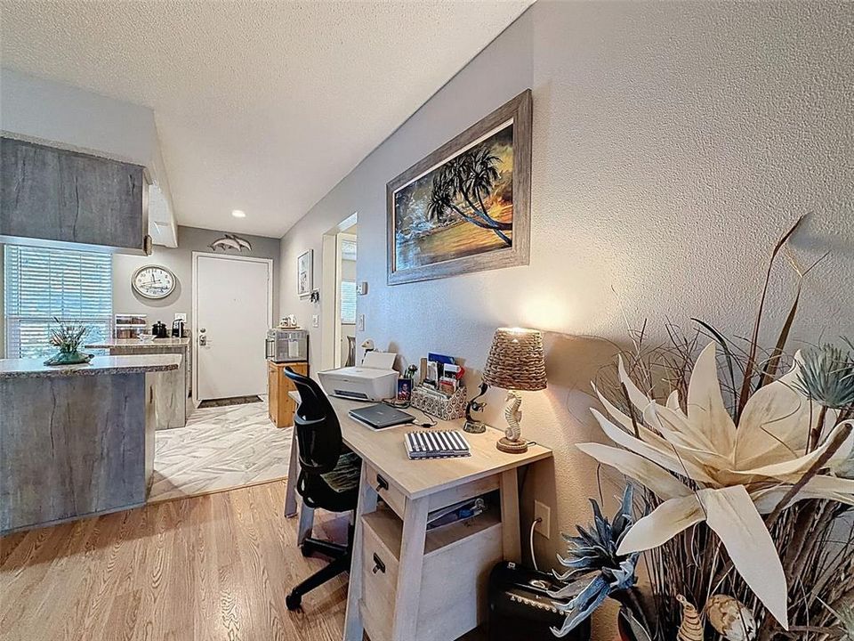 For Sale: $146,900 (2 beds, 2 baths, 1125 Square Feet)