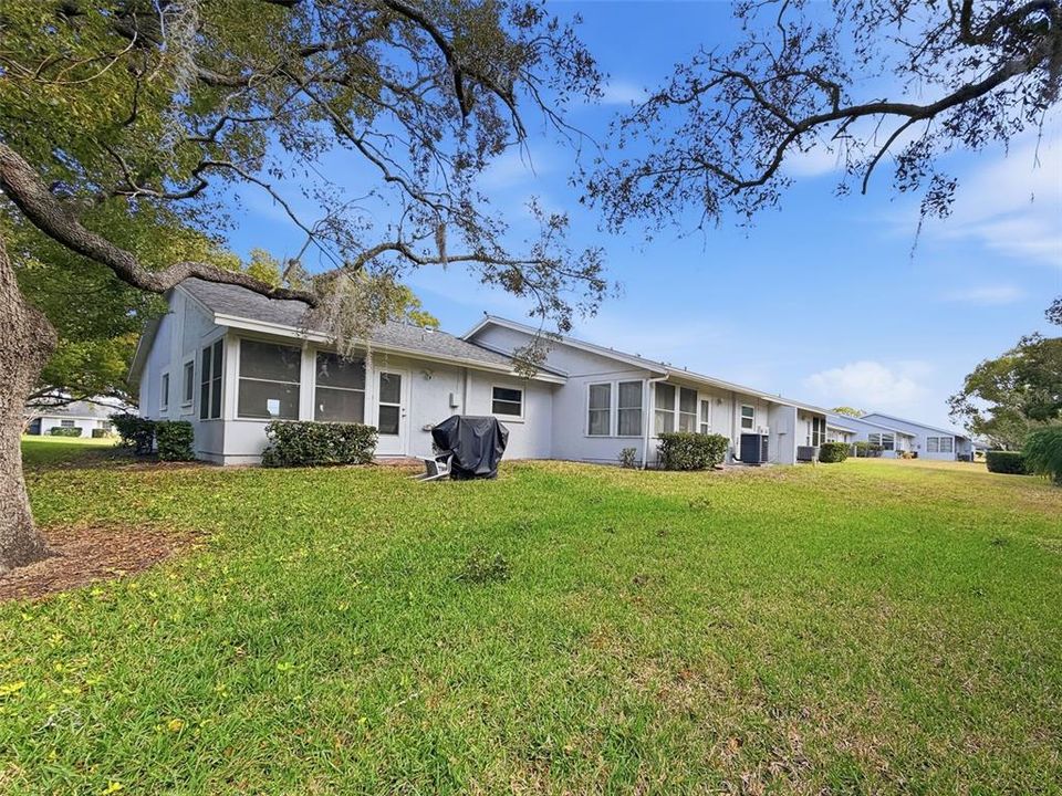 For Sale: $146,900 (2 beds, 2 baths, 1125 Square Feet)