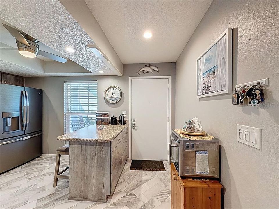 For Sale: $146,900 (2 beds, 2 baths, 1125 Square Feet)