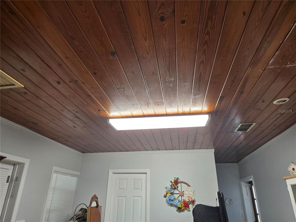 For Sale: $1,200,000 (3 beds, 2 baths, 1477 Square Feet)
