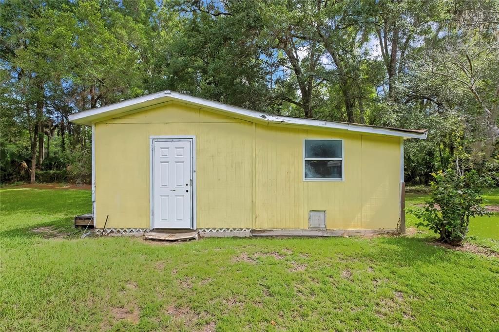 For Sale: $214,500 (2 beds, 2 baths, 936 Square Feet)