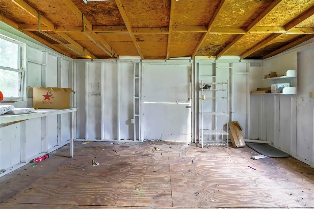 For Sale: $214,500 (2 beds, 2 baths, 936 Square Feet)