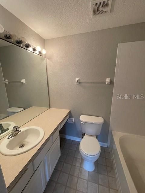 For Sale: $240,000 (2 beds, 2 baths, 1152 Square Feet)