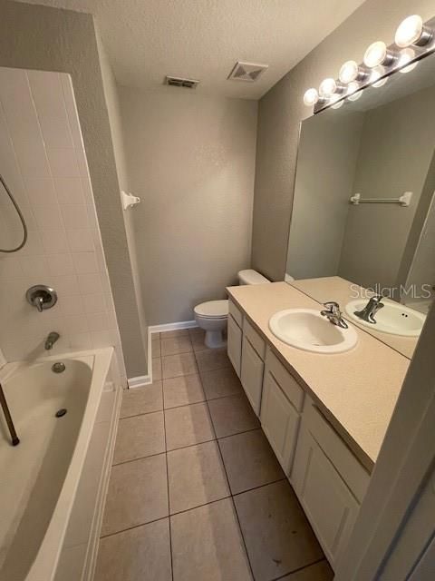 For Sale: $240,000 (2 beds, 2 baths, 1152 Square Feet)
