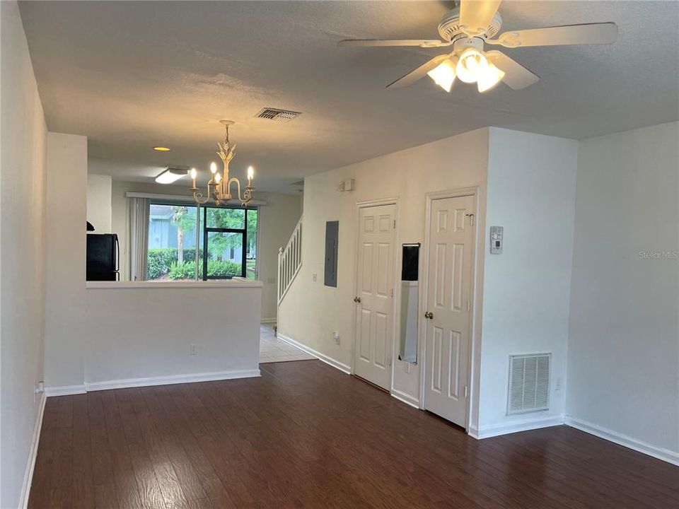 For Sale: $240,000 (2 beds, 2 baths, 1152 Square Feet)