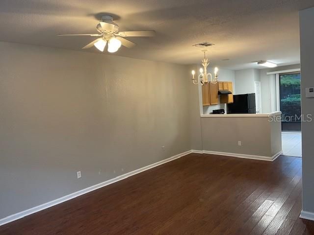 For Sale: $240,000 (2 beds, 2 baths, 1152 Square Feet)