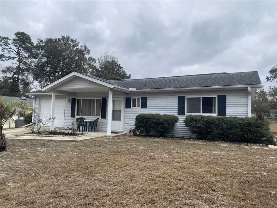 Active With Contract: $139,900 (2 beds, 2 baths, 864 Square Feet)