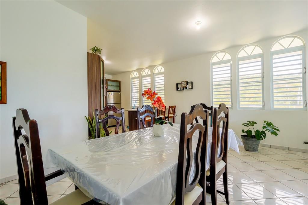 For Sale: $1,600,000 (23 beds, 4 baths, 11501 Square Feet)