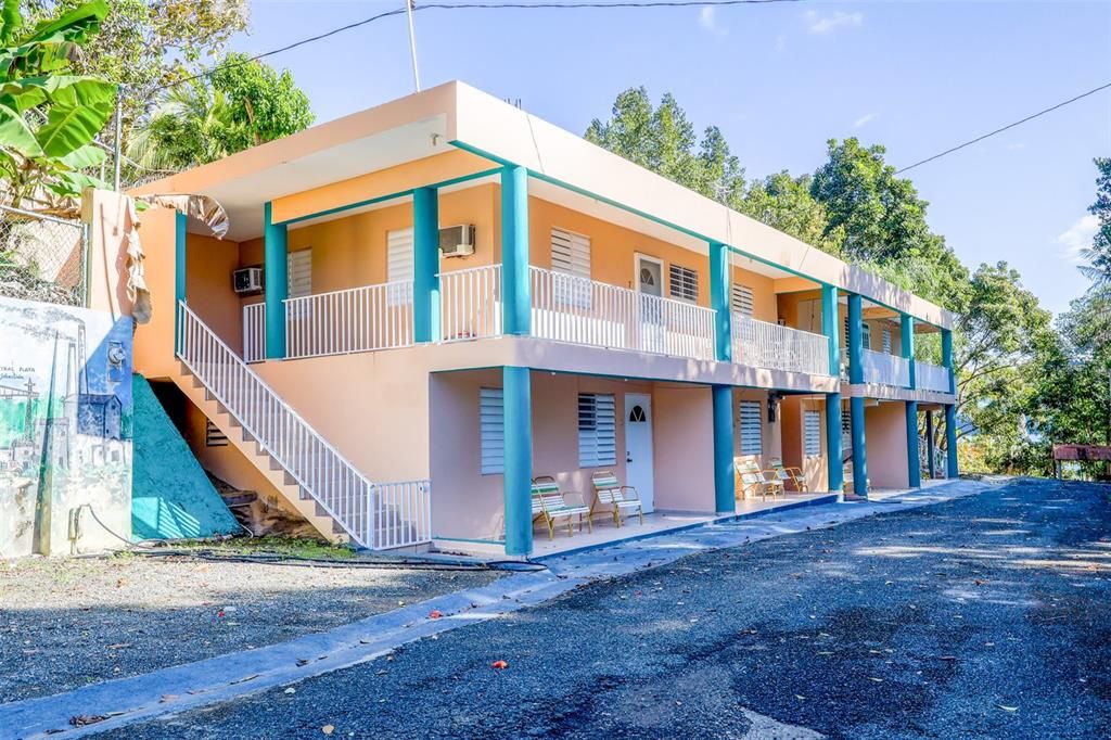 For Sale: $1,600,000 (23 beds, 4 baths, 11501 Square Feet)