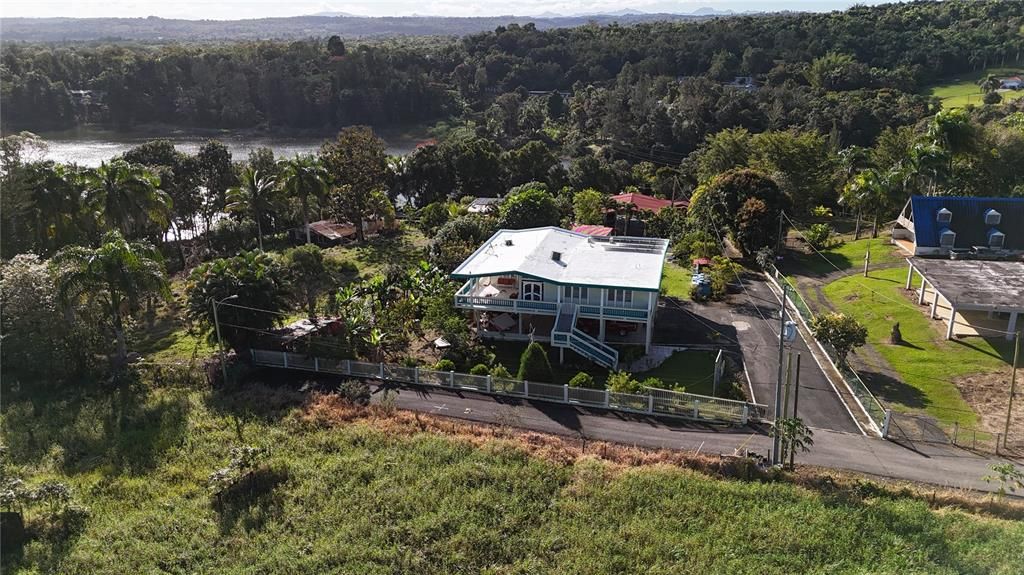 For Sale: $1,600,000 (23 beds, 4 baths, 11501 Square Feet)