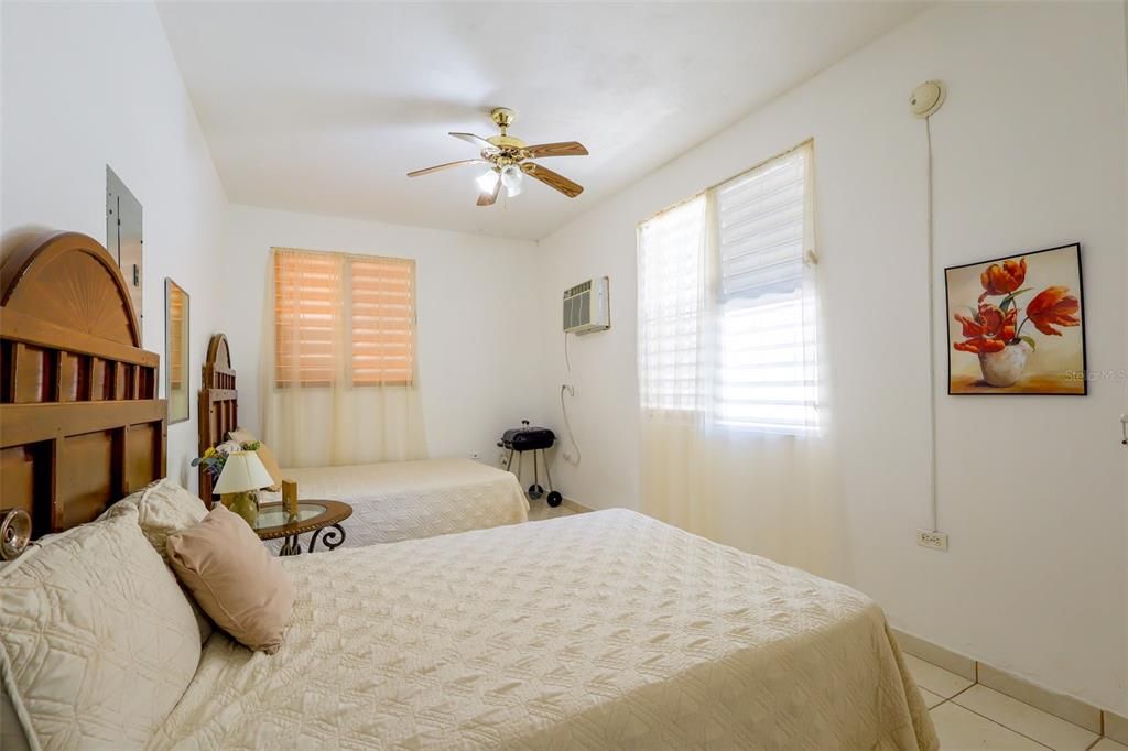 For Sale: $1,600,000 (23 beds, 4 baths, 11501 Square Feet)