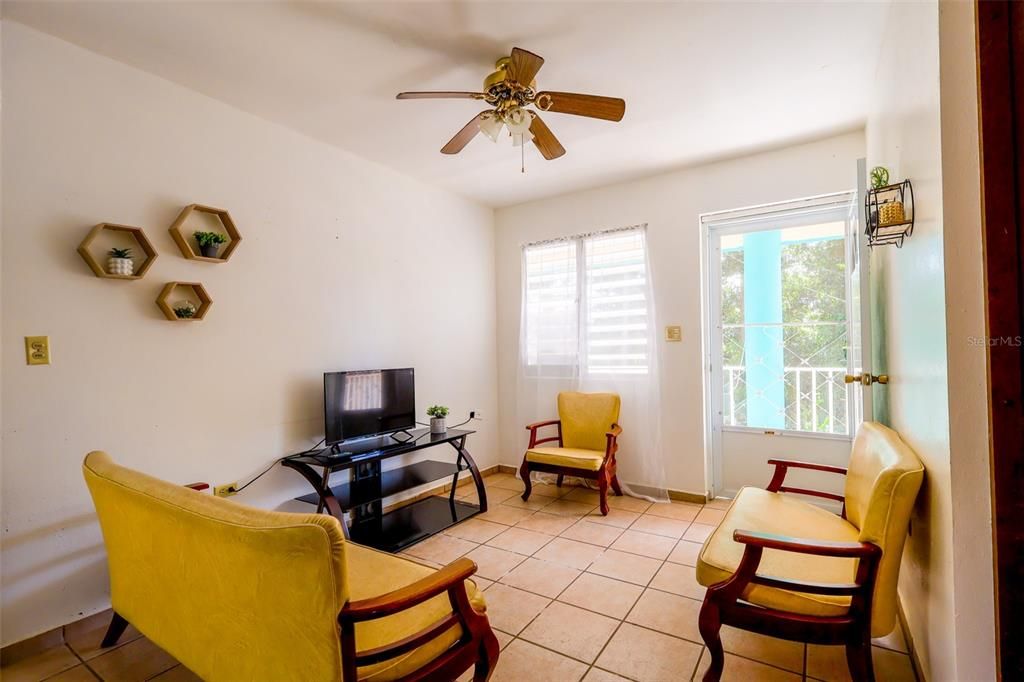 For Sale: $1,600,000 (23 beds, 4 baths, 11501 Square Feet)