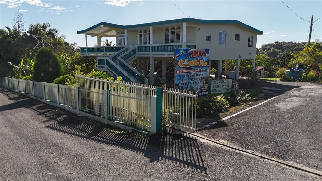 For Sale: $1,600,000 (23 beds, 4 baths, 11501 Square Feet)