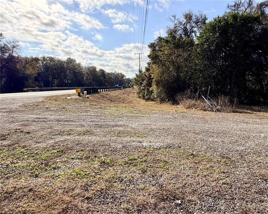 En Venta: $199,000 (3.19 acres)