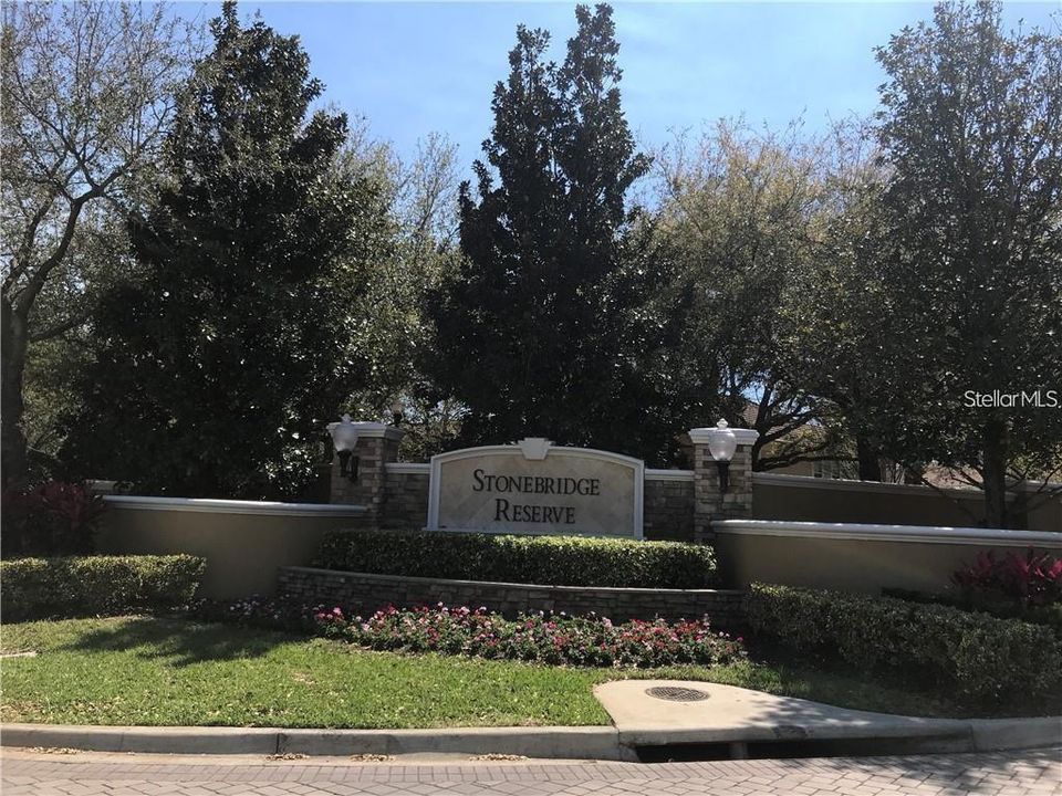 Active With Contract: $2,100 (3 beds, 2 baths, 1247 Square Feet)