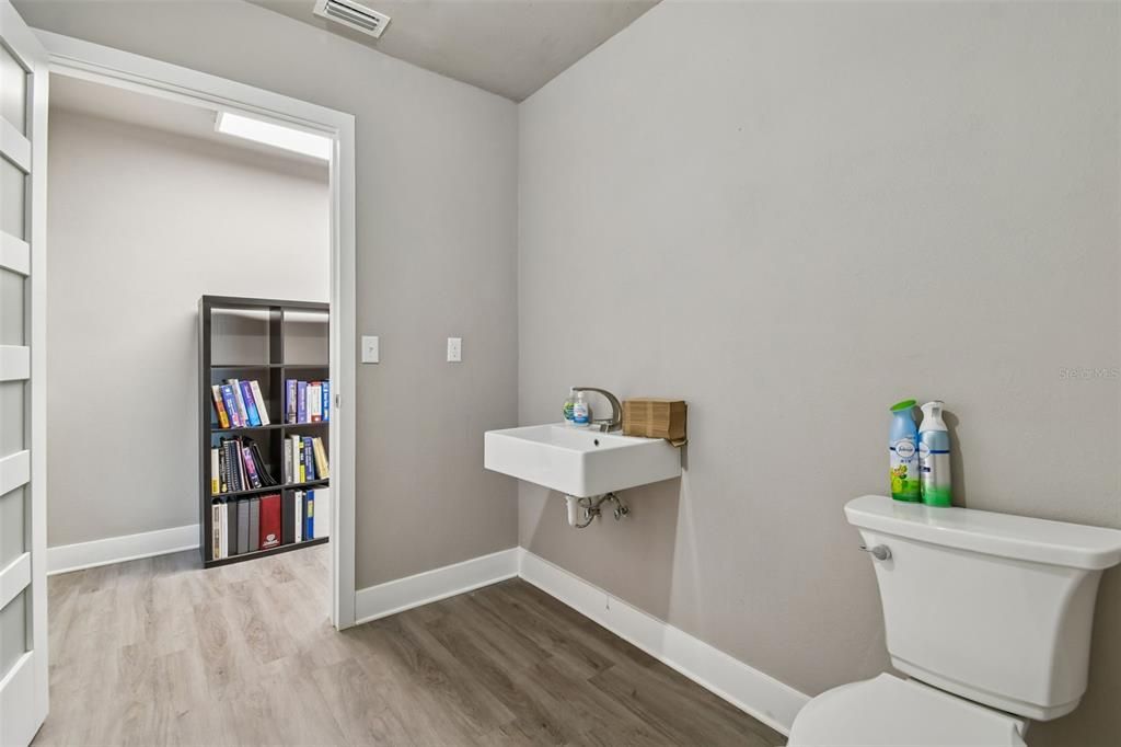 For Sale: $487,000 (2 beds, 2 baths, 1765 Square Feet)