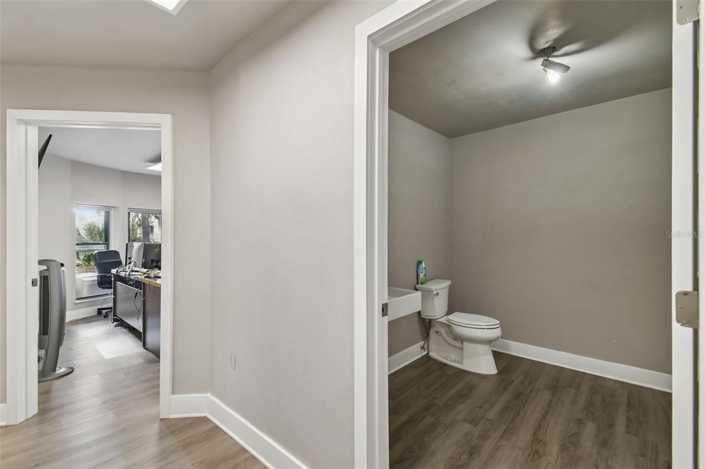 For Sale: $487,000 (2 beds, 2 baths, 1765 Square Feet)