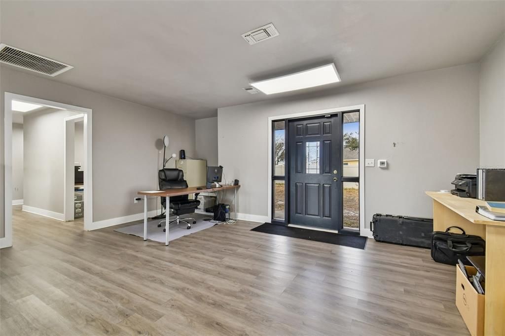 For Sale: $487,000 (2 beds, 2 baths, 1765 Square Feet)