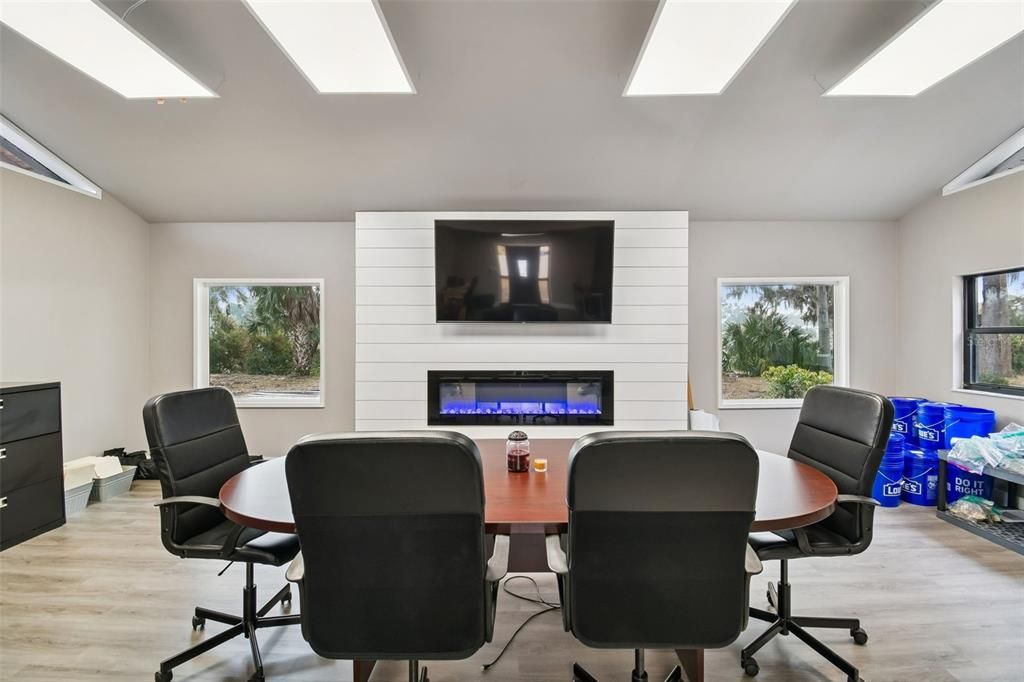 For Sale: $487,000 (2 beds, 2 baths, 1765 Square Feet)