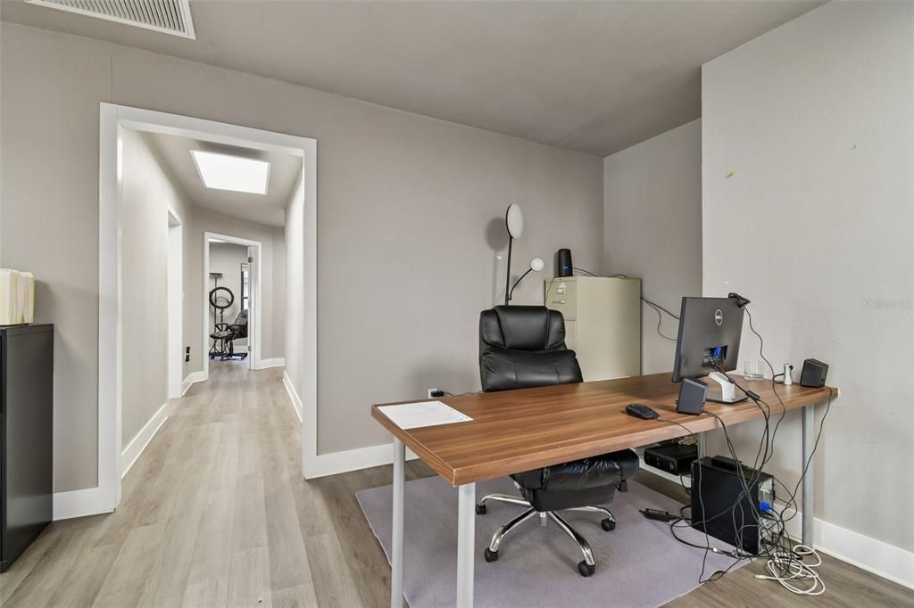 For Sale: $487,000 (2 beds, 2 baths, 1765 Square Feet)