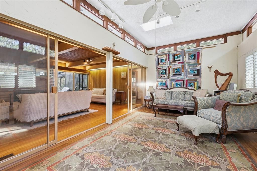 For Sale: $1,055,000 (5 beds, 3 baths, 3980 Square Feet)