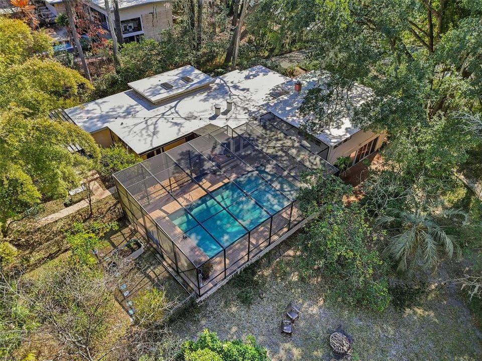 For Sale: $1,055,000 (5 beds, 3 baths, 3980 Square Feet)