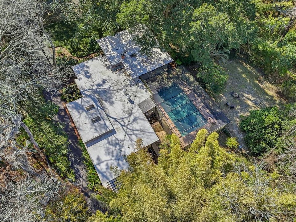For Sale: $1,055,000 (5 beds, 3 baths, 3980 Square Feet)