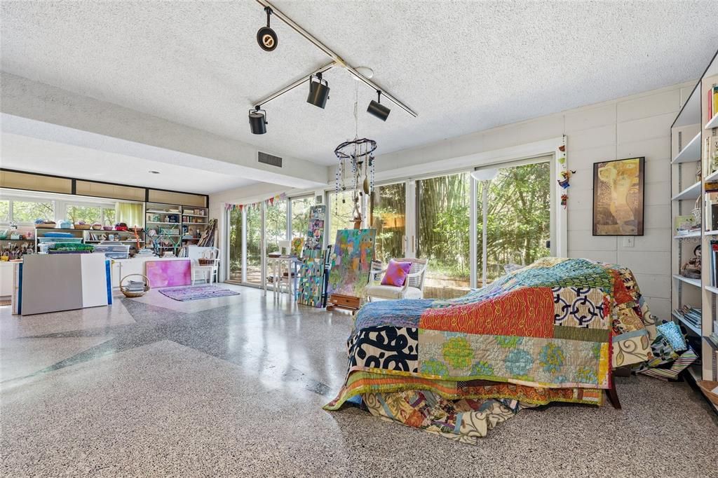 For Sale: $1,055,000 (5 beds, 3 baths, 3980 Square Feet)