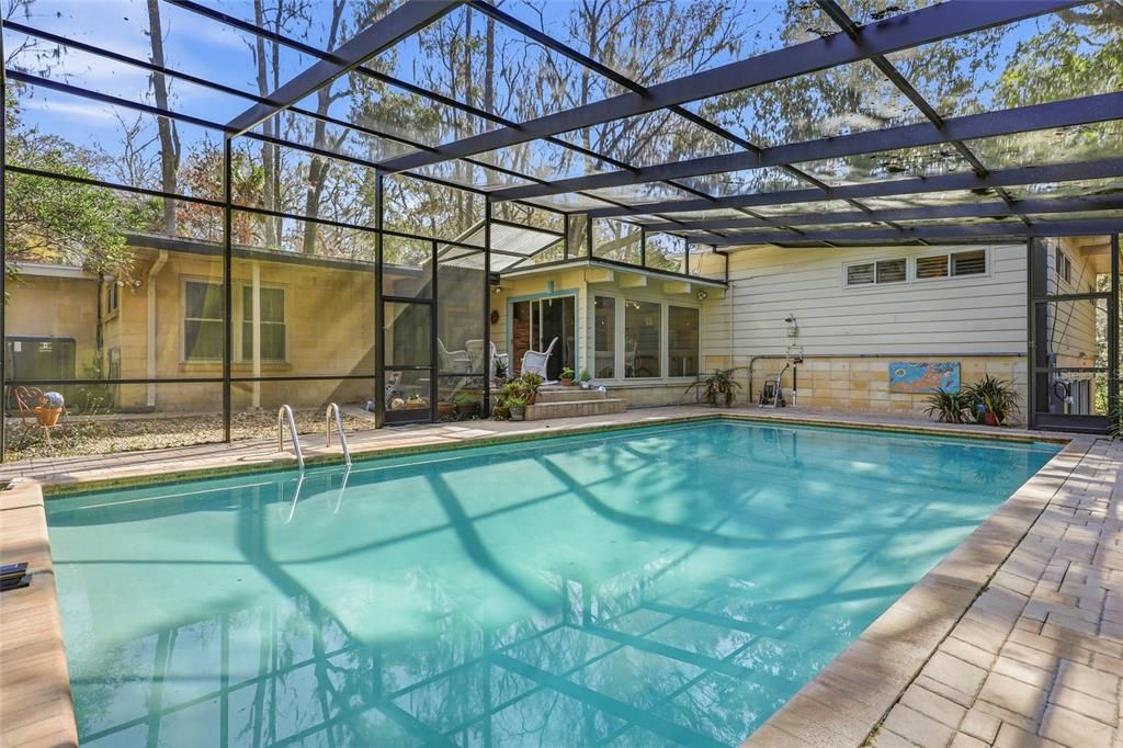 For Sale: $1,055,000 (5 beds, 3 baths, 3980 Square Feet)