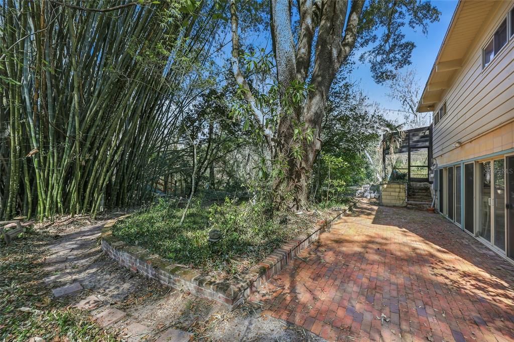 For Sale: $1,055,000 (5 beds, 3 baths, 3980 Square Feet)