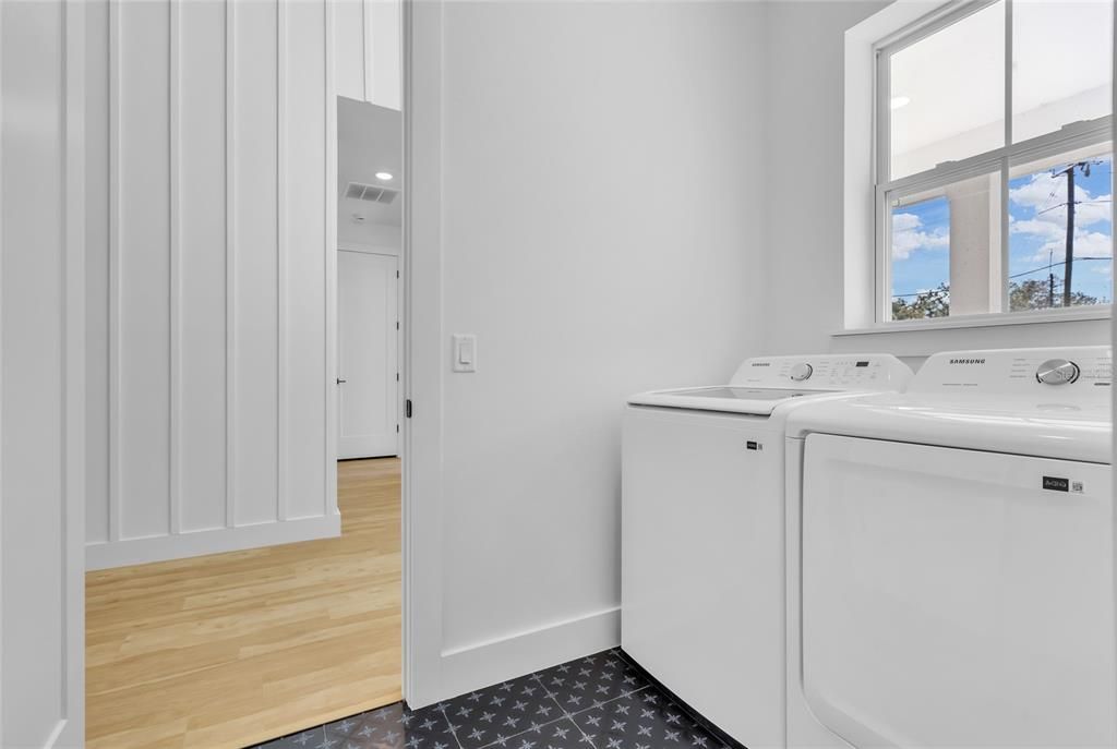 Active With Contract: $469,900 (4 beds, 2 baths, 2180 Square Feet)