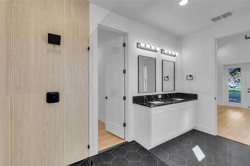 Active With Contract: $469,900 (4 beds, 2 baths, 2180 Square Feet)