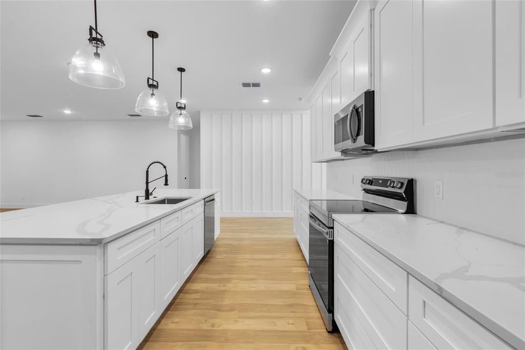Active With Contract: $469,900 (4 beds, 2 baths, 2180 Square Feet)