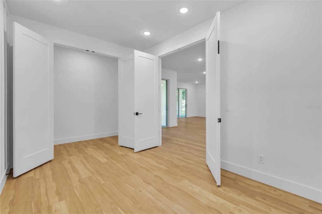 Active With Contract: $469,900 (4 beds, 2 baths, 2180 Square Feet)