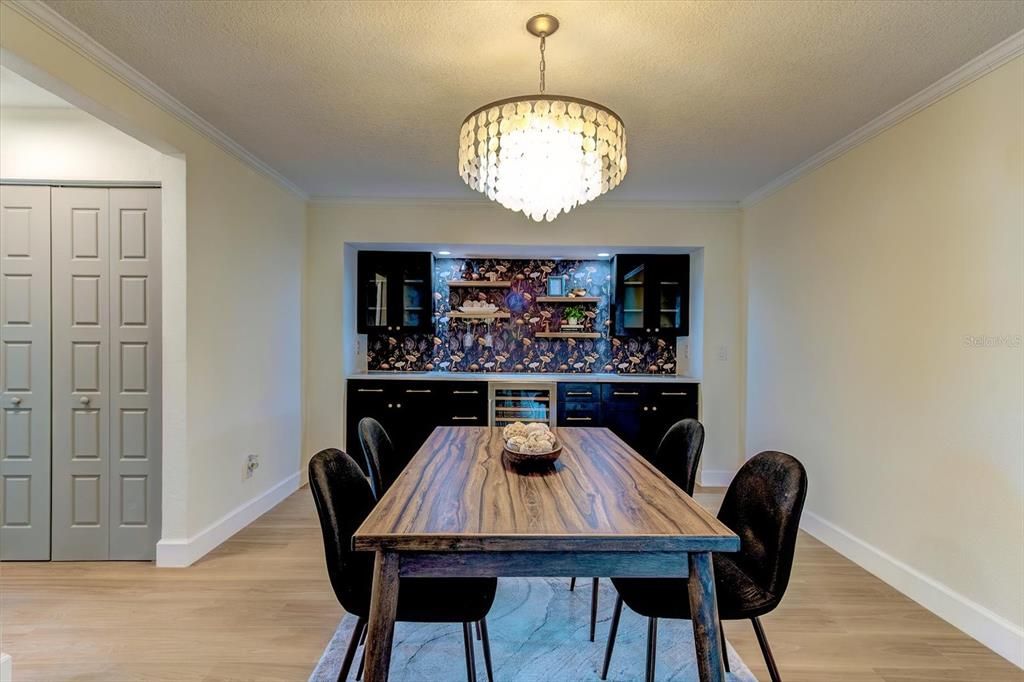 Activo con contrato: $279,800 (2 camas, 2 baños, 1551 Pies cuadrados)