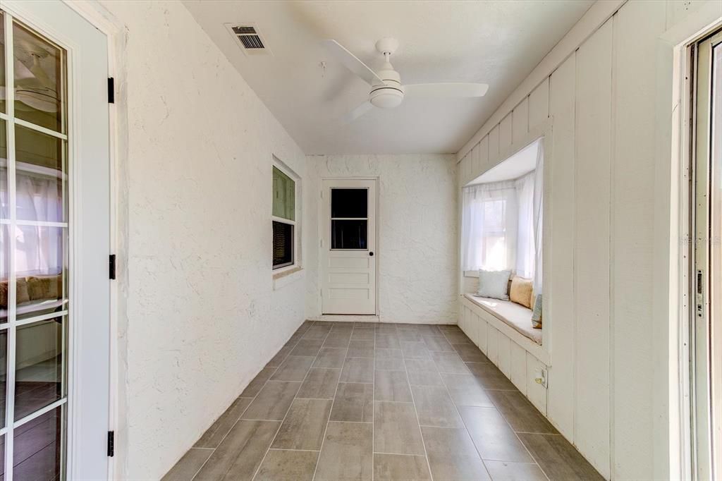 Activo con contrato: $279,800 (2 camas, 2 baños, 1551 Pies cuadrados)