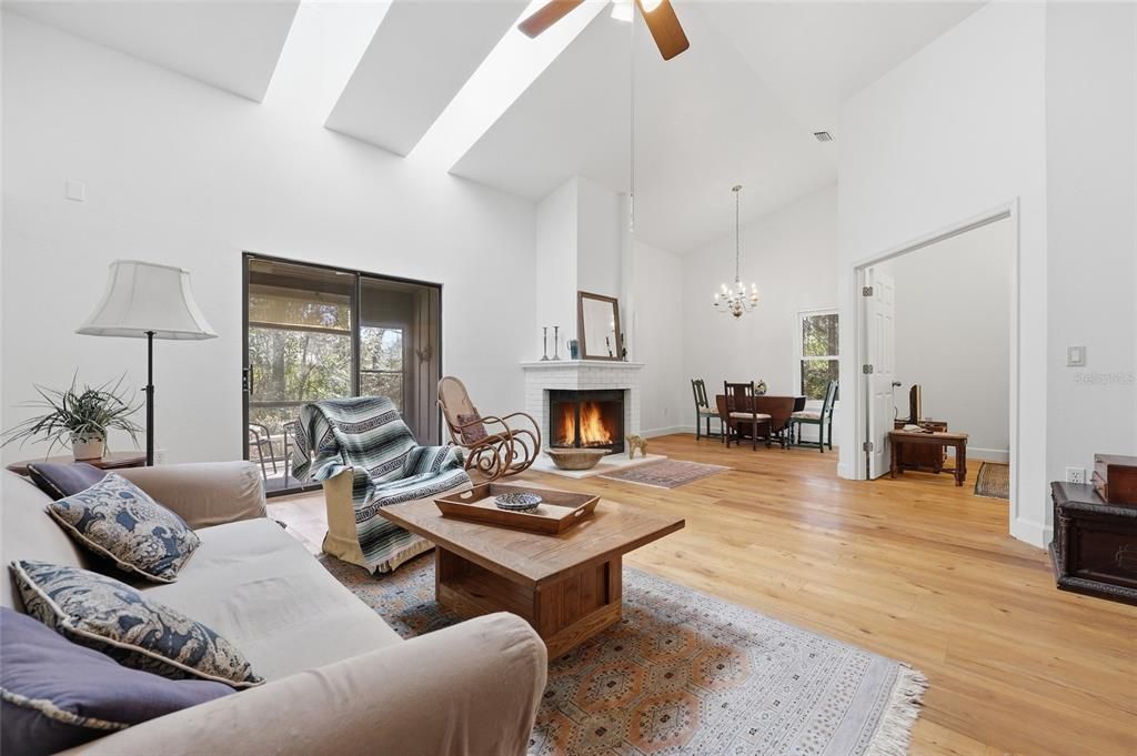 Active With Contract: $339,000 (3 beds, 2 baths, 1361 Square Feet)