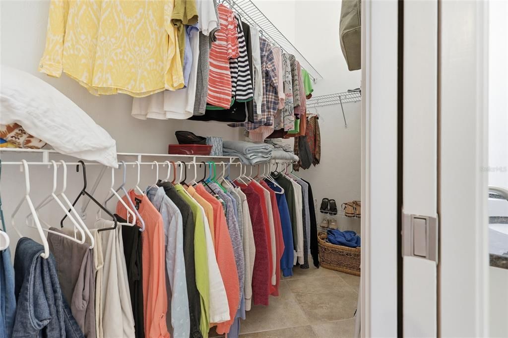 Active With Contract: $339,000 (3 beds, 2 baths, 1361 Square Feet)