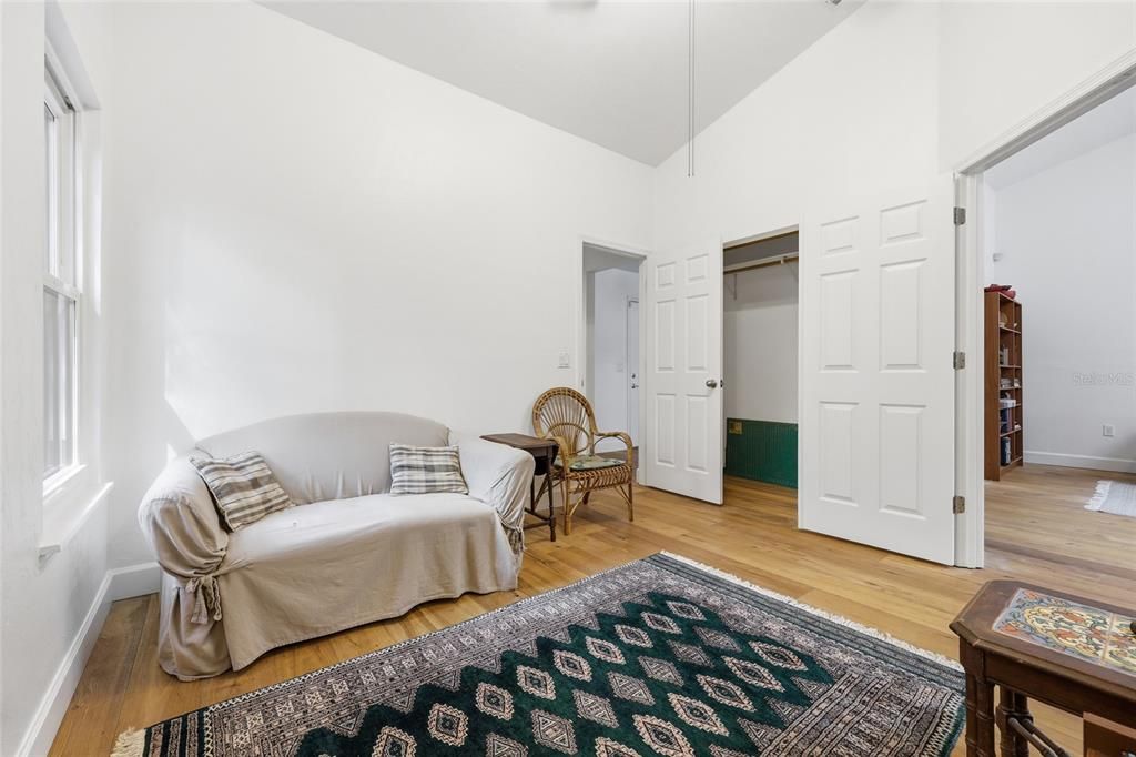 Active With Contract: $339,000 (3 beds, 2 baths, 1361 Square Feet)