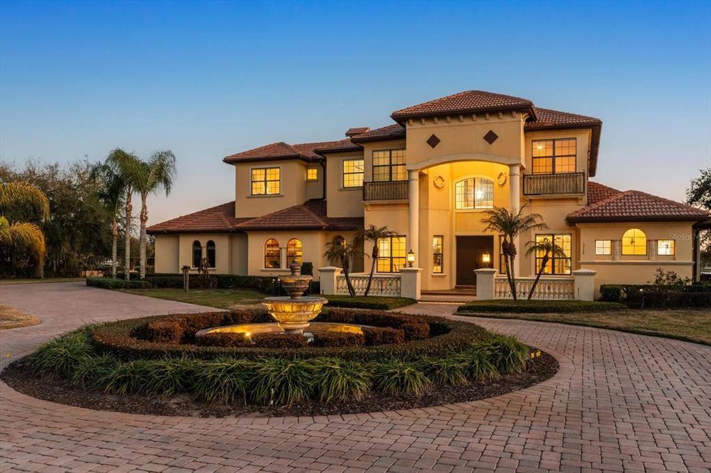 For Sale: $2,750,000 (6 beds, 6 baths, 5882 Square Feet)