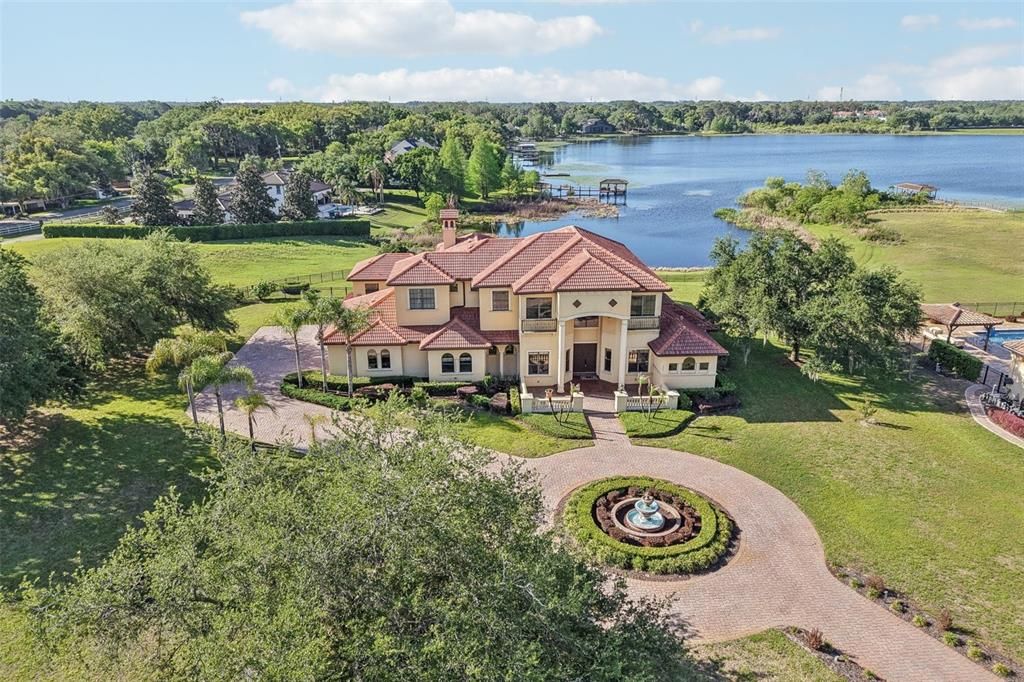 For Sale: $2,750,000 (6 beds, 6 baths, 5882 Square Feet)